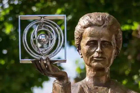 Varsavia: tour dedicato a Marie Curie-Sklodowska con museo opzionale