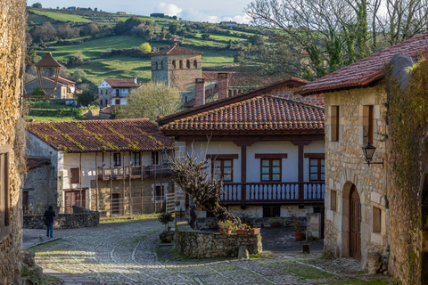 Bilbao: Comillas, Santillana del Mar & Santander Tour
