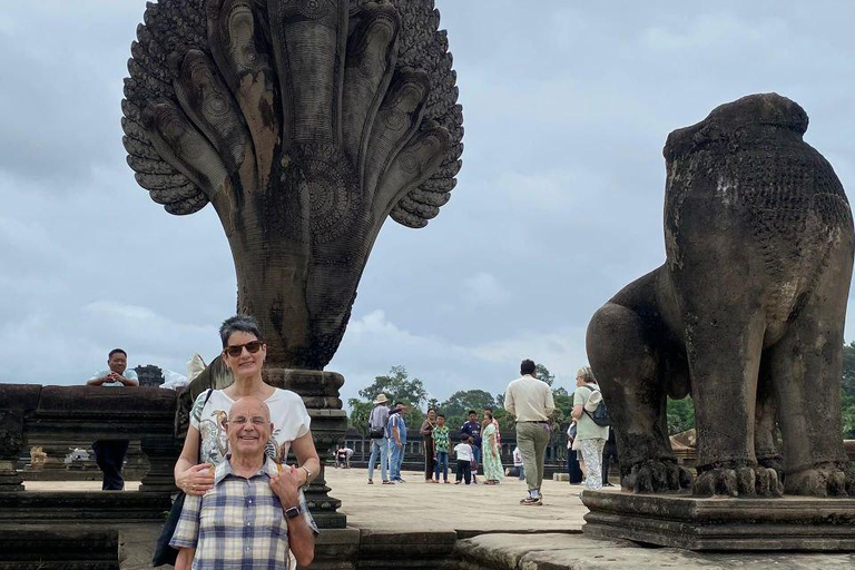 2-Day Phnom Penh to Siem Reap Tour with Angkor Wat Sunrise