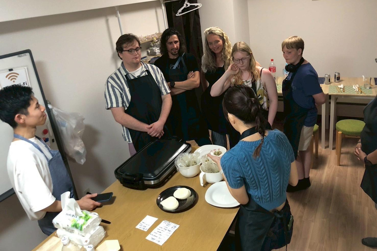 Osaka: Cooking Class Ramen & Gyoza Course in Nanba