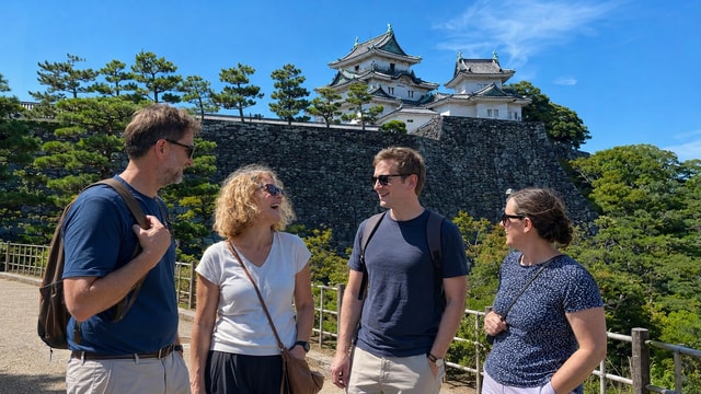 Wakayama: Privater Rundgang mit Schloss, Gärten und Retro-Straßen