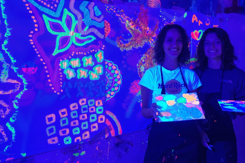 Lyon: Tarot Reading and Neon Painting Workshop