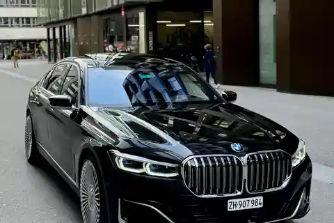 Zurich: Private Transfer to Interlaken in a Luxury Limousine