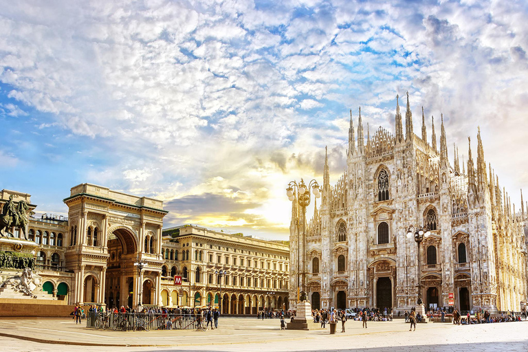 Milan: Guided Cathedral Tour with Rooftop Terraces Access