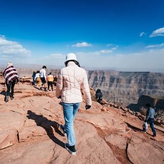 Las Vegas: Grand Canyon West Bus Tour with Hoover Dam Stop