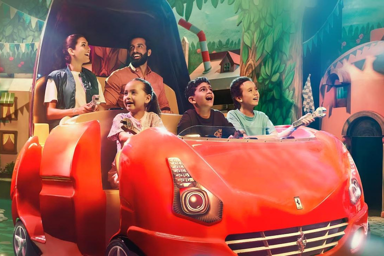Abu Dhabi: Ferrari World Entry Ticket & Driving Experience