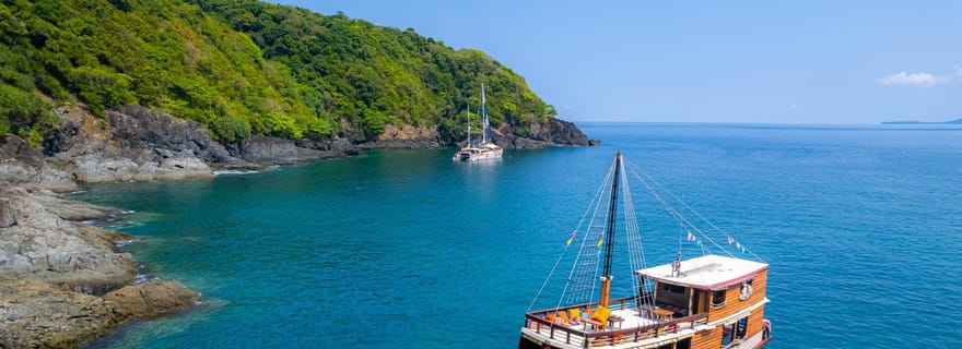 Phuket : Excursion croisière avec déjeuner en bateau traditionnel