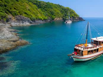 Phuket: Day Trip Cruise with Lunch by Traditional boat