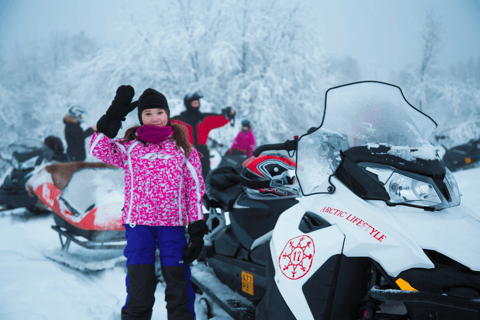 Rovaniemi: Family Snowmobile Safari Family Snowmobile Safari from Rovaniemi Center