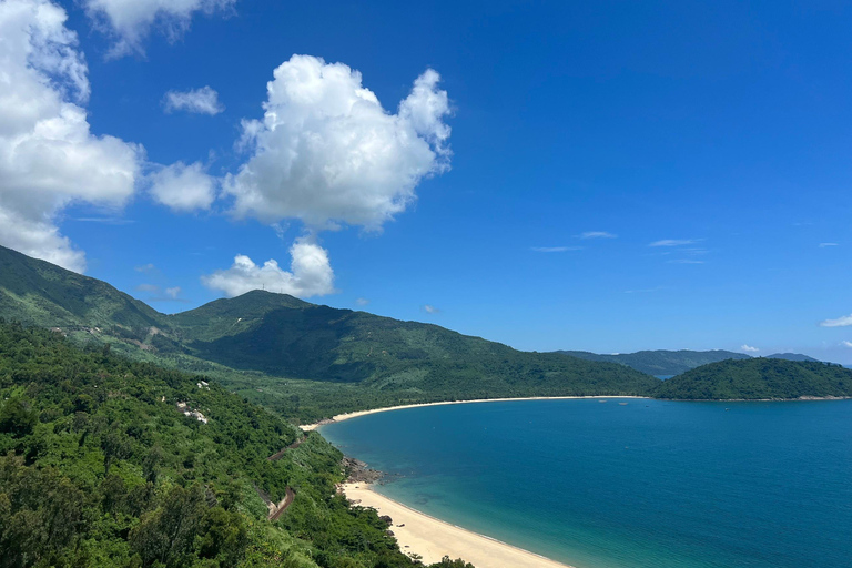 Mit dem Auto von Hue nach Hoi An über den An Bang Friedhof - Stadt der Geister