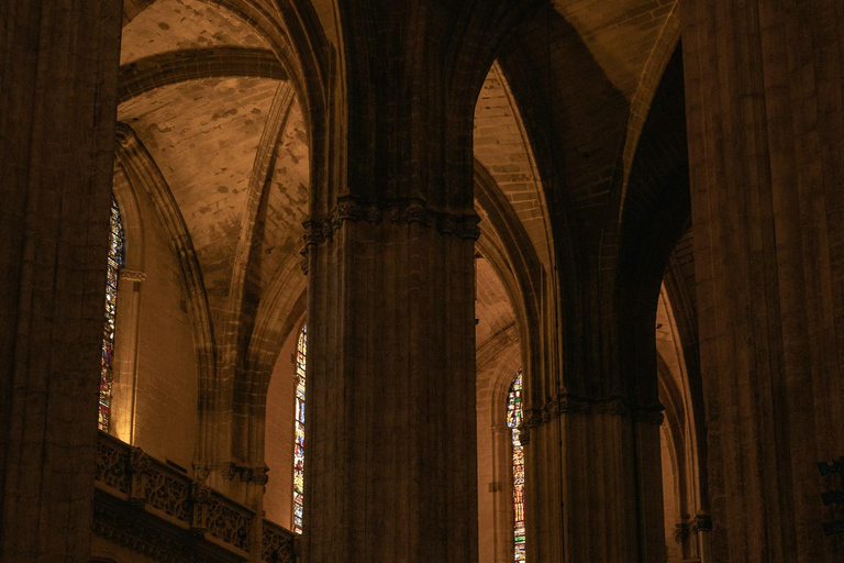 Seville: Cathedral & La Giralda Guided Tour with Tickets