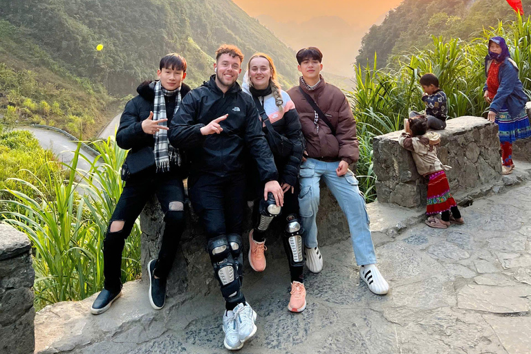 Hanoi: Ha Giang Loop Adventure by Car, Motorbike or Jeep Car Tour with Hotel Stay