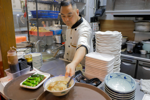 Hong Kong Kowloon: Michelin Street Food & Culture Walk Private Michelin Street Food & Culture Walk - 5 hours