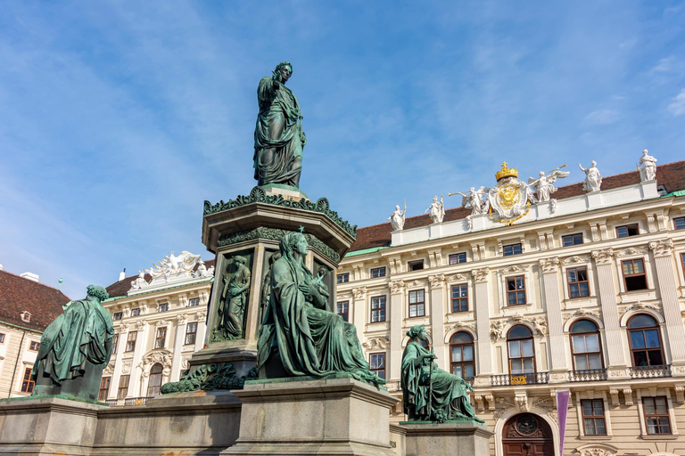 Wien: Skip-the-Line Sisi Museum, Hofburg och trädgårdar TourRundresa på engelska