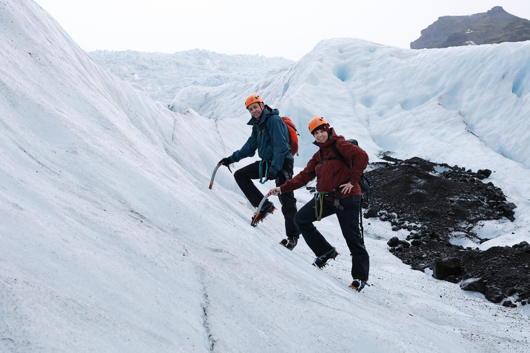 Skaftafell: Glacier Hike and Ice Climbing Tour