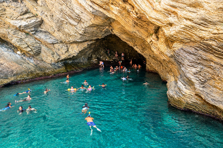 Fethiye: Ölüdeniz Relaxing Boat Tour with Lunch & Swim Stops