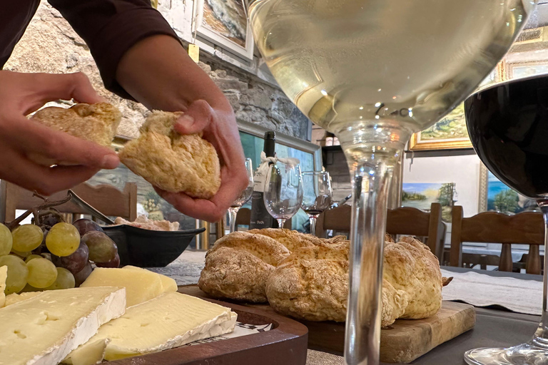 Plovdiv: Wine Tasting with Cheese and Cured Meats Extended Wine Tasting – 5 Tastings