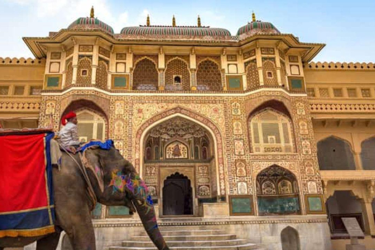 Privat Jaipur 1-dagars rundtur/Amir Fort Elefantridning AktivitetJaipur Sameday-tur med bil