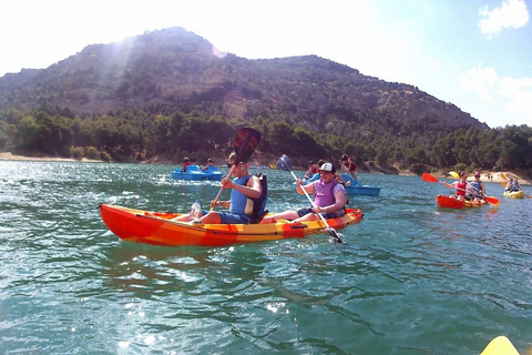 From Valencia: Excursion to Chulilla + hike and kayak tour on the lake From Valencia: Excursion to Chulilla + hike and kayaking tour on the lake