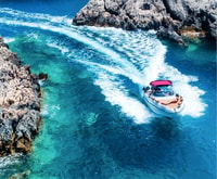 Shipwreck (Up&Down), Blue Caves - Housity