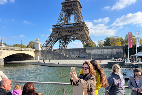 Paris: Seine River Sightseeing Cruise with Parisian Macaron Paris: Seine Day/Evening Cruise & Macaron Experience