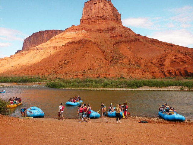 Visit Moab Full-Day Colorado Rafting Tour in Arches National Park