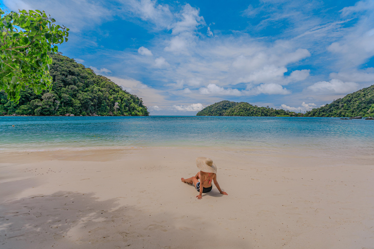 Phuket or Khaolak: Surin Islands 3day-2night Snorkeling Tour From Phuket: Surin Islands 3 day and 2night Snorkeling Tour