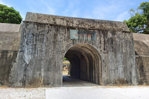 Tamsui: Historic Landmarks and Riverside Morning Tour Small-Group Tour Only