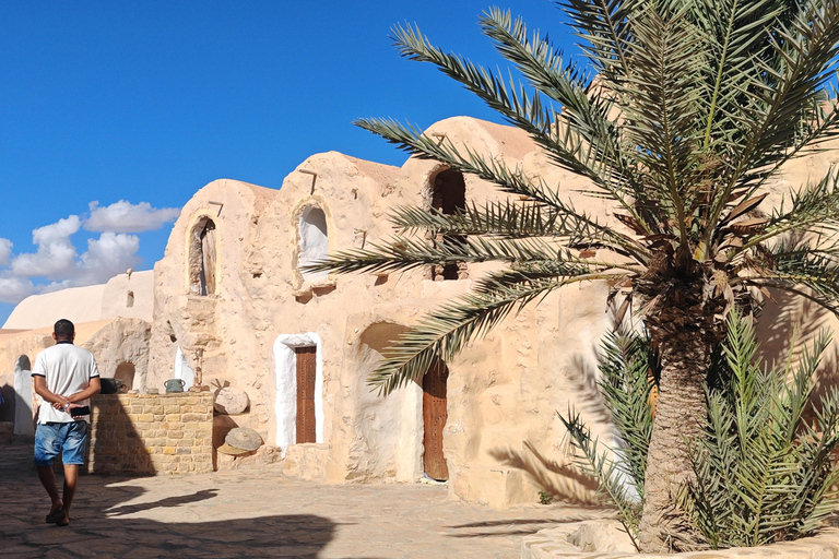 A day trip: Discover Tataouine,Chenini and Ksar Ghilene
