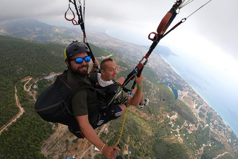 Antalya: Experiencia de Parapente con Traslados al Hotel