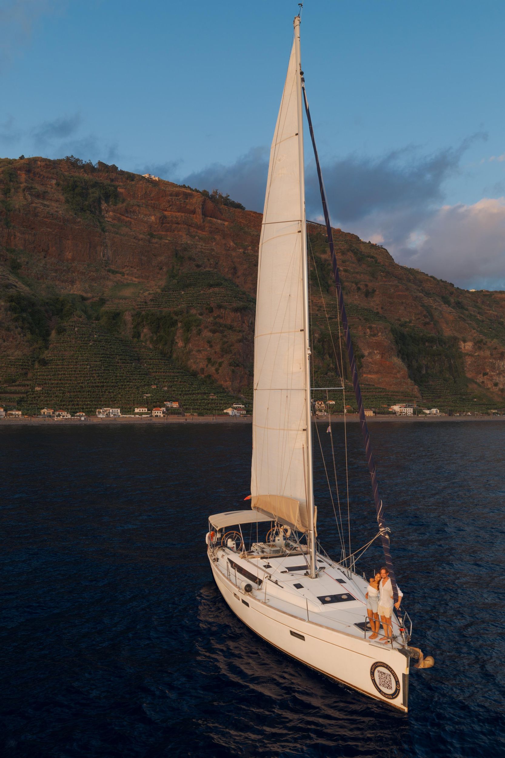 Madeira: Private Segeltour entlang der Südküste