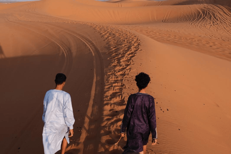 من فاس: رحلة ذهاب وعودة لمدة يومين عبر صحراء مرزوقة وركوب الجمالخيار الجولة المشتركة