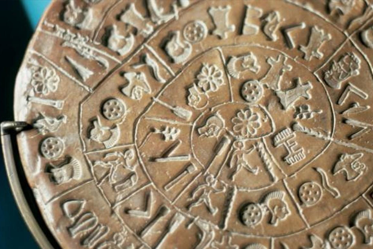 Heraklion: Archaeological Museum Ticket with city audio tour