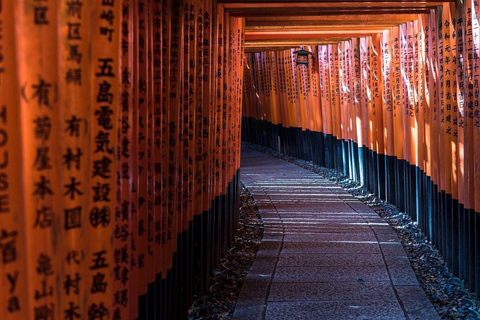 Tour privato personalizzato di Kyoto con autista parlante inglese