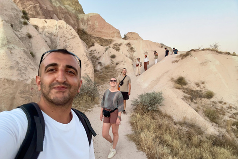 Cappadocia: Sunset Hiking Tour with Local Guide