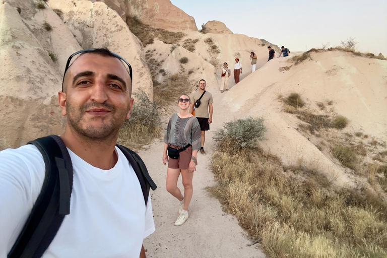 Cappadocia: Sunset Hiking Tour with Local Guide