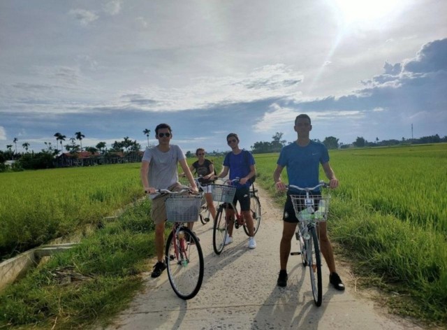 Hoi An : Biking to Countryside and SightSeeing Halfday Tour