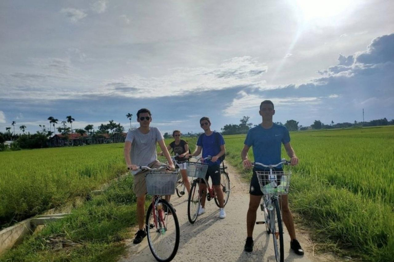 Hoi An: Halvdagstur med cykling på landsbygden HantverksbyarDelad tur i liten grupp med cykel