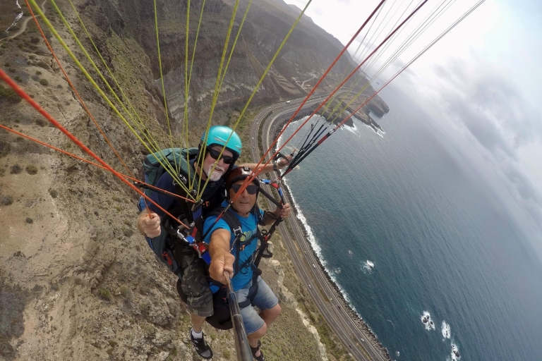 Las Palmas: tandem paragliding vluchten voor iedereenLas Palmas: Tandem paragliding vluchten voor iedereen