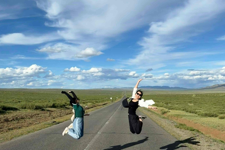 Ulaanbaatar: 9-Days Khagiin Khar Nuur & Horse Trekking Tour