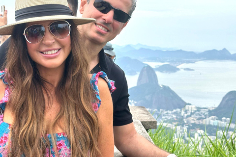 Private Custom 8-hour Exclusive tour in Rio with VIP tickets Private 8-hour tour with VIP tickets: Special Languages