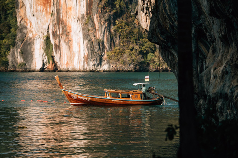 Krabi: Excursión por las islas y experiencia de escalada en RailayIslas Hong seguidas de una experiencia de escalada