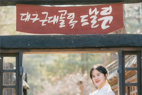 Chuncheon: Hanbok Rental Experience Chuncheon: Hanbok Rental Experience-5-hour Rental