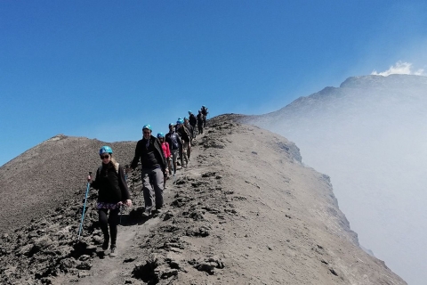 Etna: begeleide klimtocht naar kraters aan de topEtna: klimtocht naar kraters aan de top