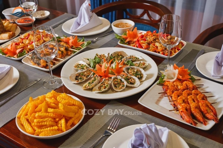 Vanuit Hanoi: Overnachting Halong Bay luxe cruise met maaltijdenHa Long 1 dag