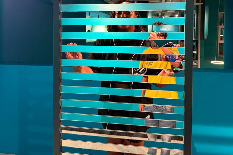 Nairobi: Museum of Illusions Guided Tour with transfers