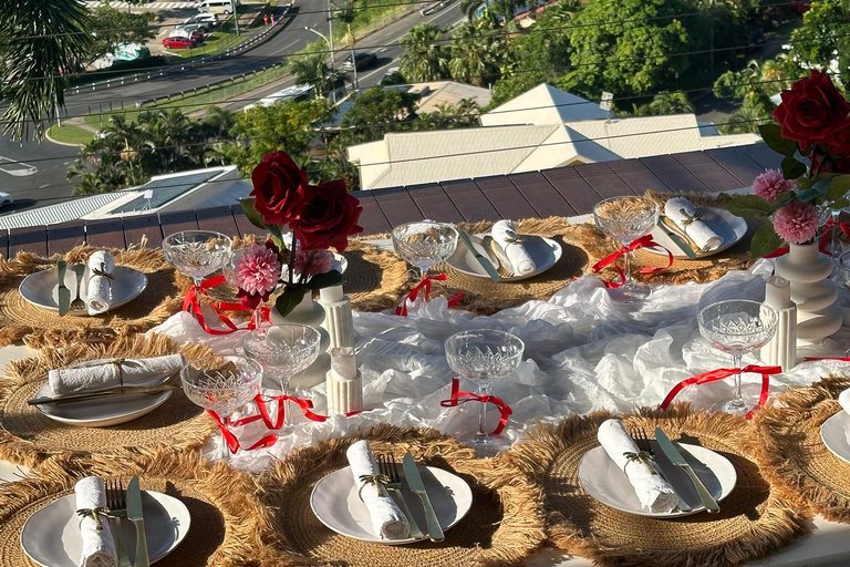 Airlie Beach - Luxurious pop up picnic at Headlands Park