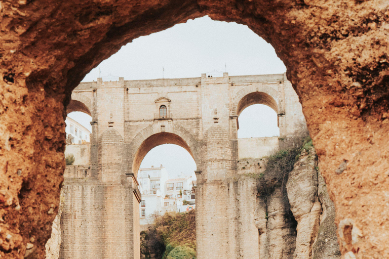 Ronda: Expert Secret Proposal & Engagement Photographer Guided Proposal (1 hour)