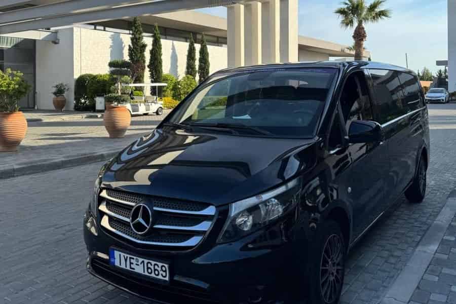 Flughafen Rhodos: Privater Transfer von/zu deinem Hotel. Foto: GetYourGuide