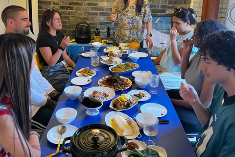 Seoul: Home-Cooked Meal, Dessert Making Naksan, & Park Walk